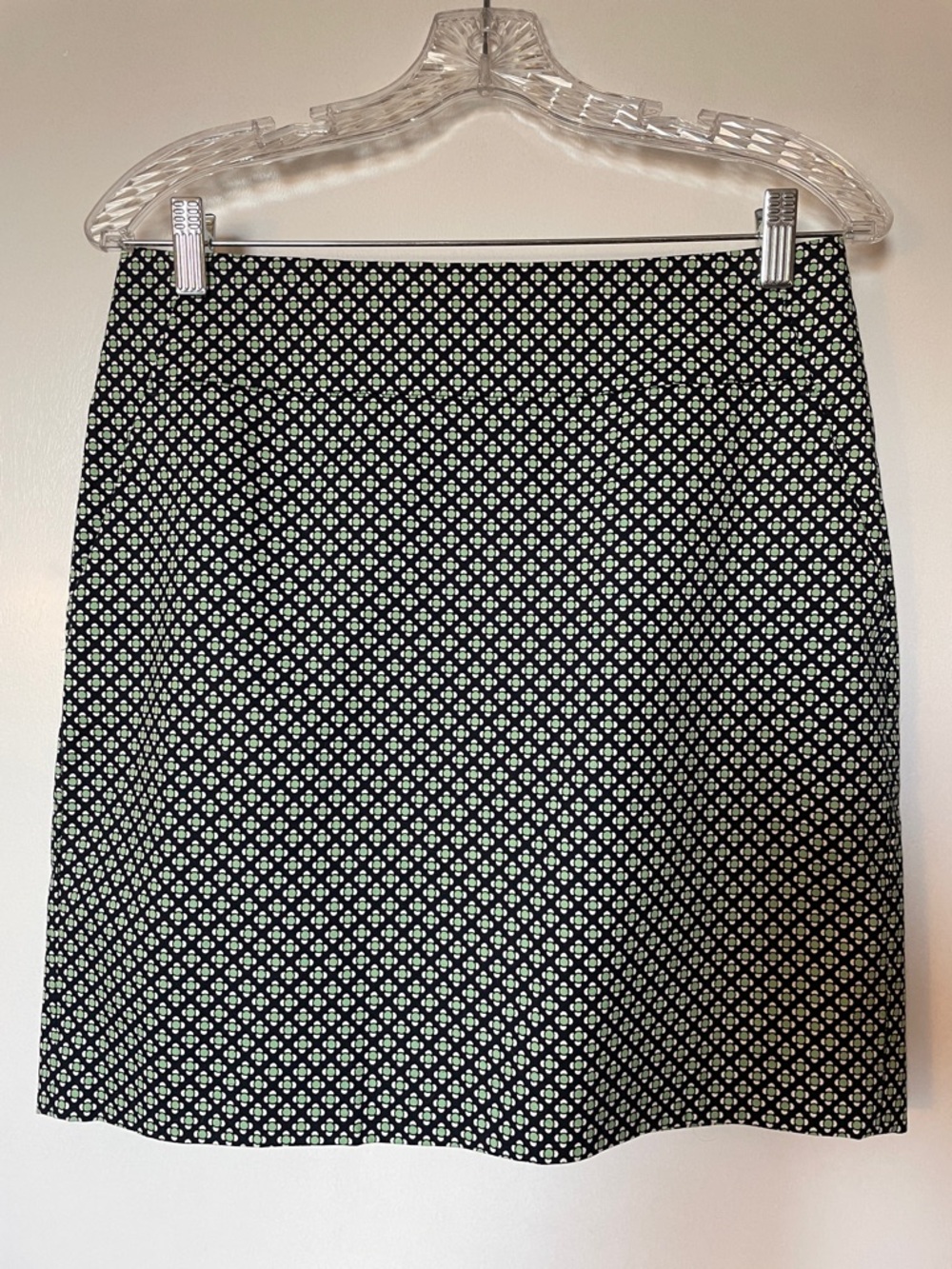 Ann Taylor Black, Green, and White Geometric A-Line Skirt